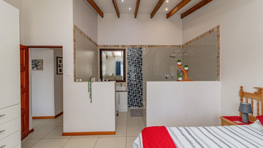 3 Bedroom Property for Sale in Gansbaai Central Western Cape